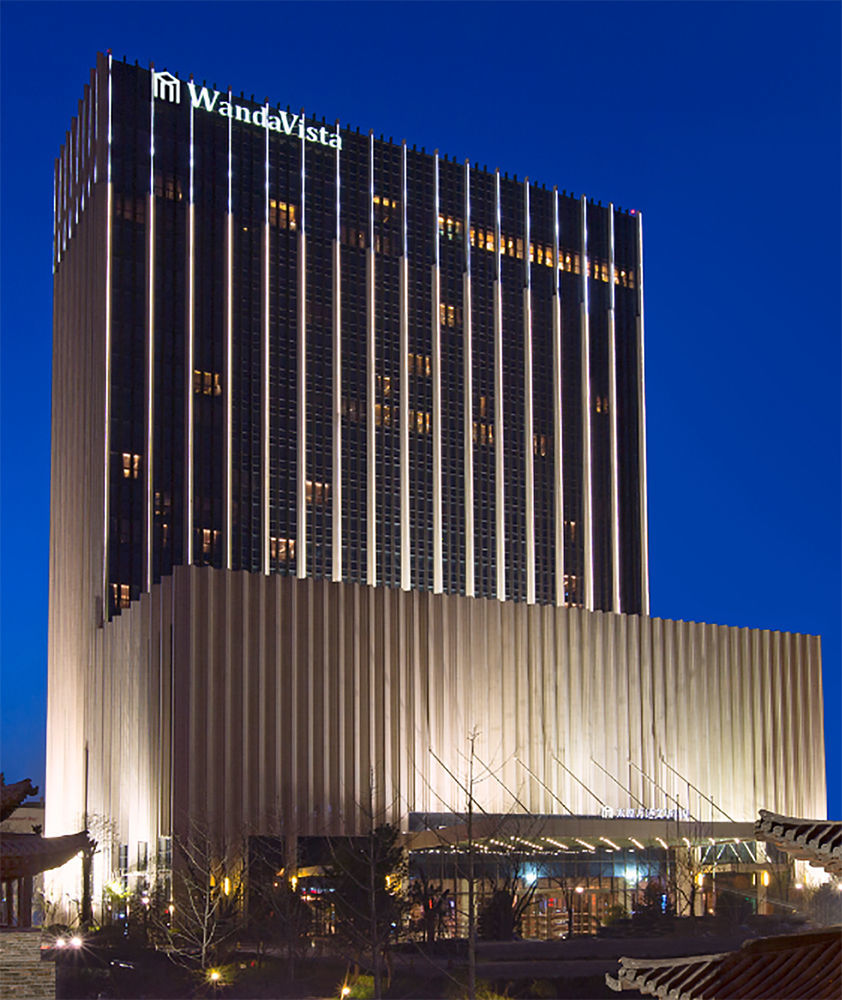 Wanda Vista Taiyuan Hotell Exteriör bild